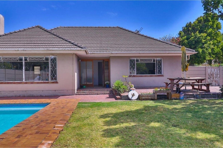 4 Bedroom Property for Sale in Tijgerhof Western Cape